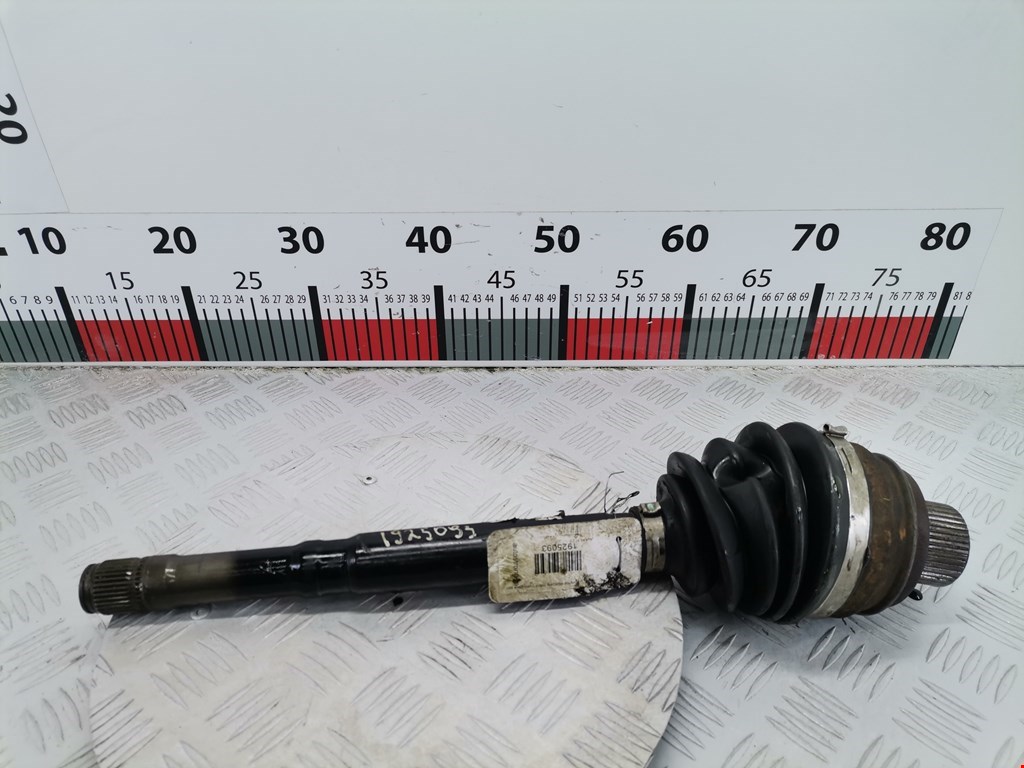 Полуось (привод, приводной вал) передняя левая AUDI A5 2007-2016