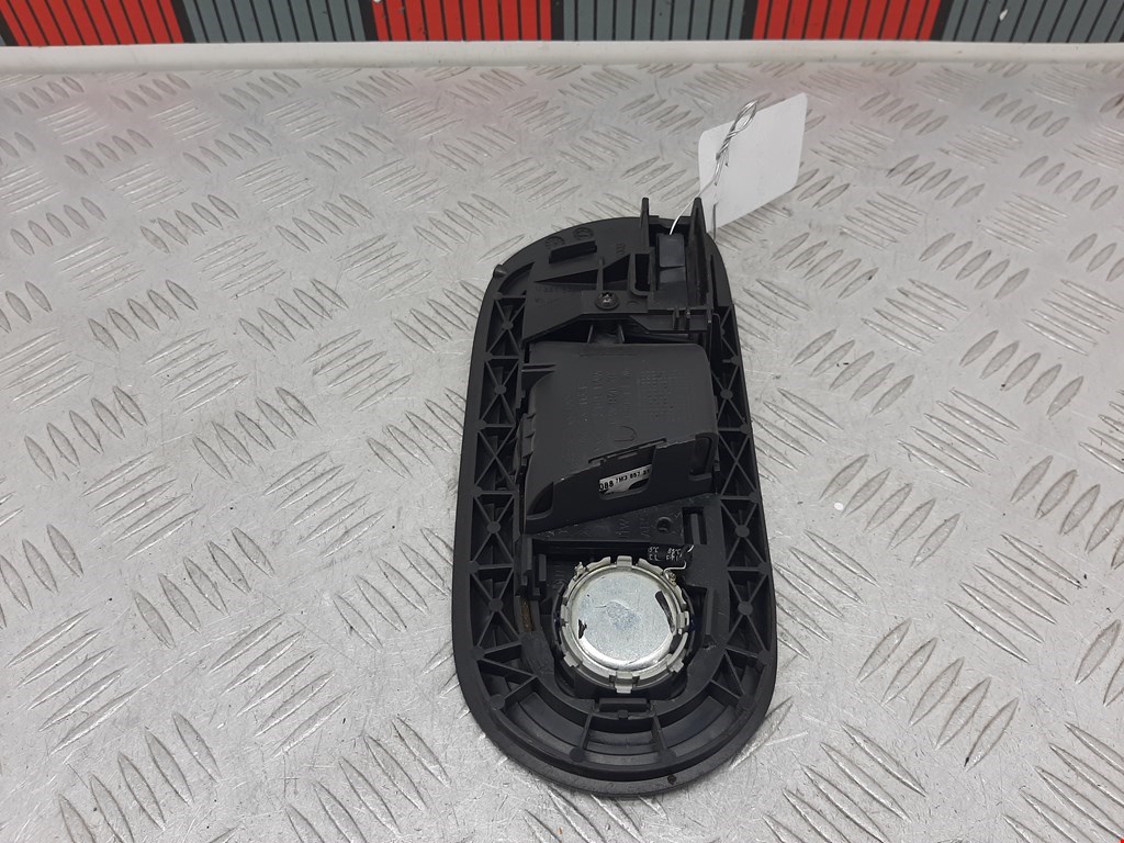 Ручка дверная задняя внутренняя левая SEAT Alhambra 1996-2010