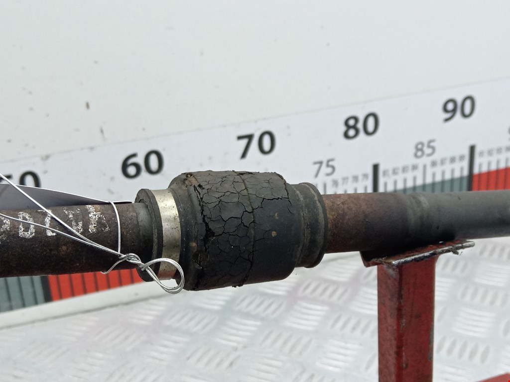 Полуось (привод, приводной вал) передняя правая MAZDA 323 FA 1977-1980