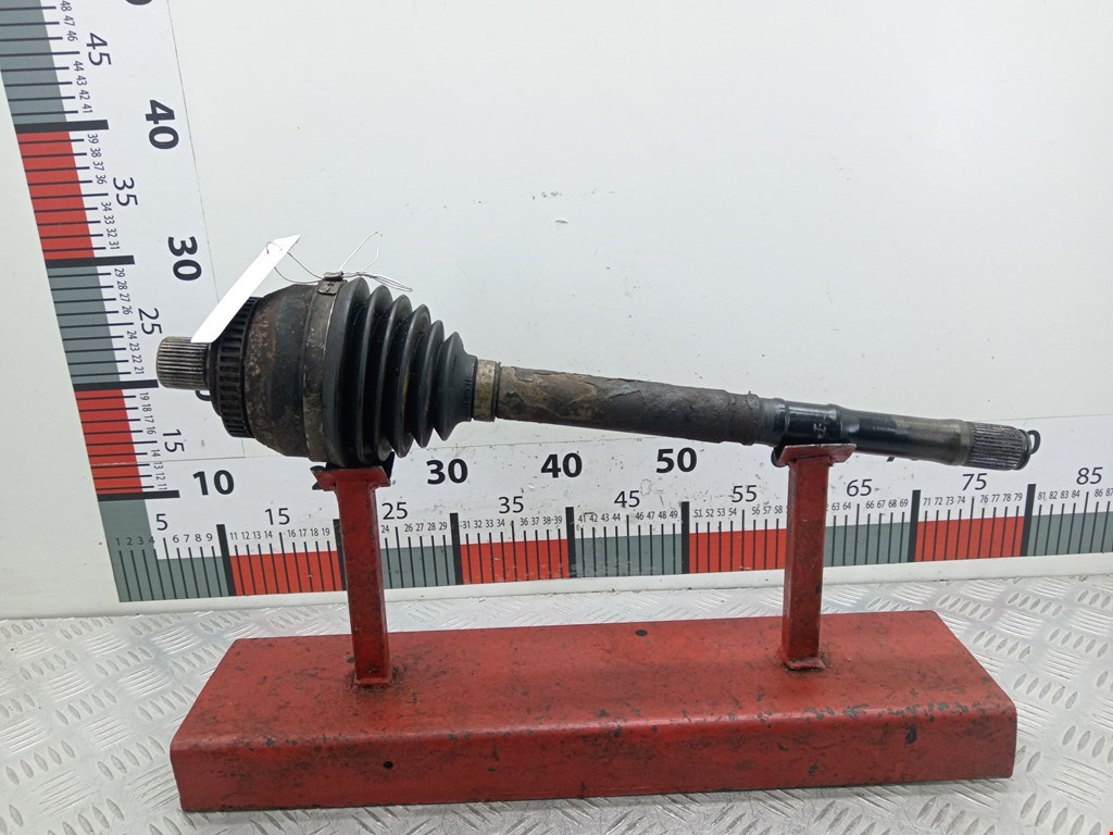 Полуось передняя правая (приводной вал шрус) Volkswagen Sharan 1 (1995-2010)
