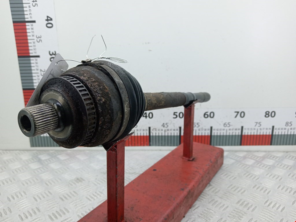 Полуось (привод, приводной вал) передняя правая VOLKSWAGEN Sharan 1995-2010