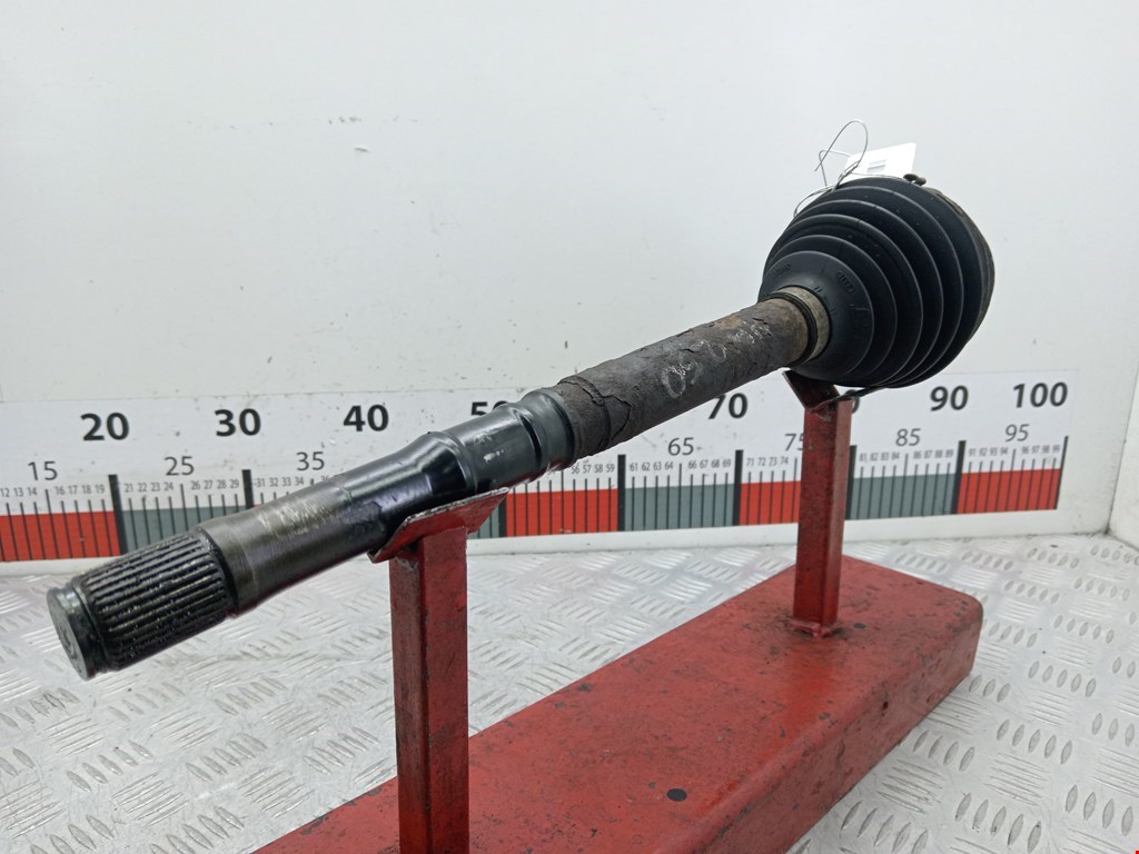 Полуось (привод, приводной вал) передняя правая VOLKSWAGEN Sharan 1995-2010