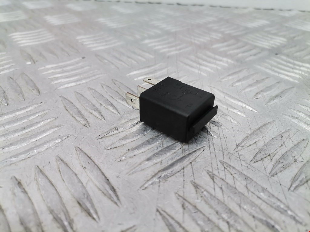 Реле OPEL Astra H/Family 2004-2015