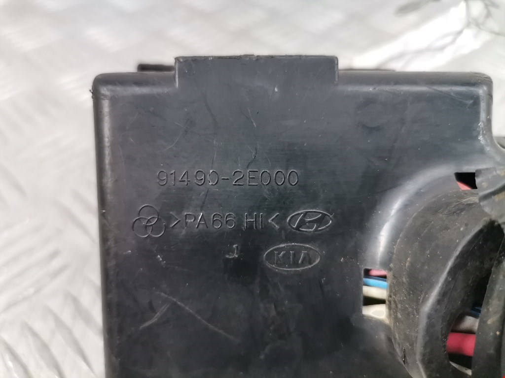 Блок реле KIA Sportage II 2004-2010