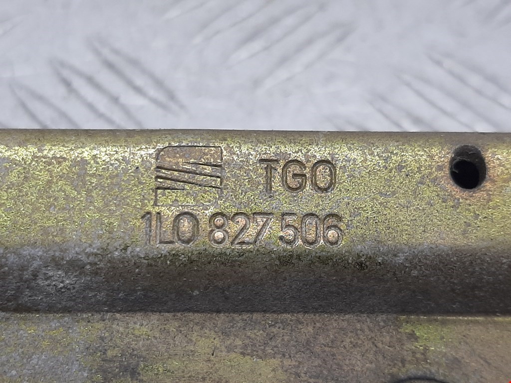 Замок багажника (крышки двери) SEAT Toledo 1991-1999