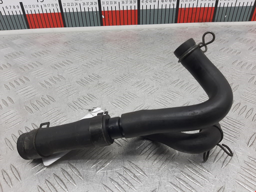 Патрубок SUBARU Legacy 1998-2004