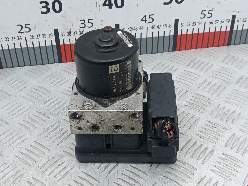 Блок ABS (насос) AUDI A3 8P 2003-2013