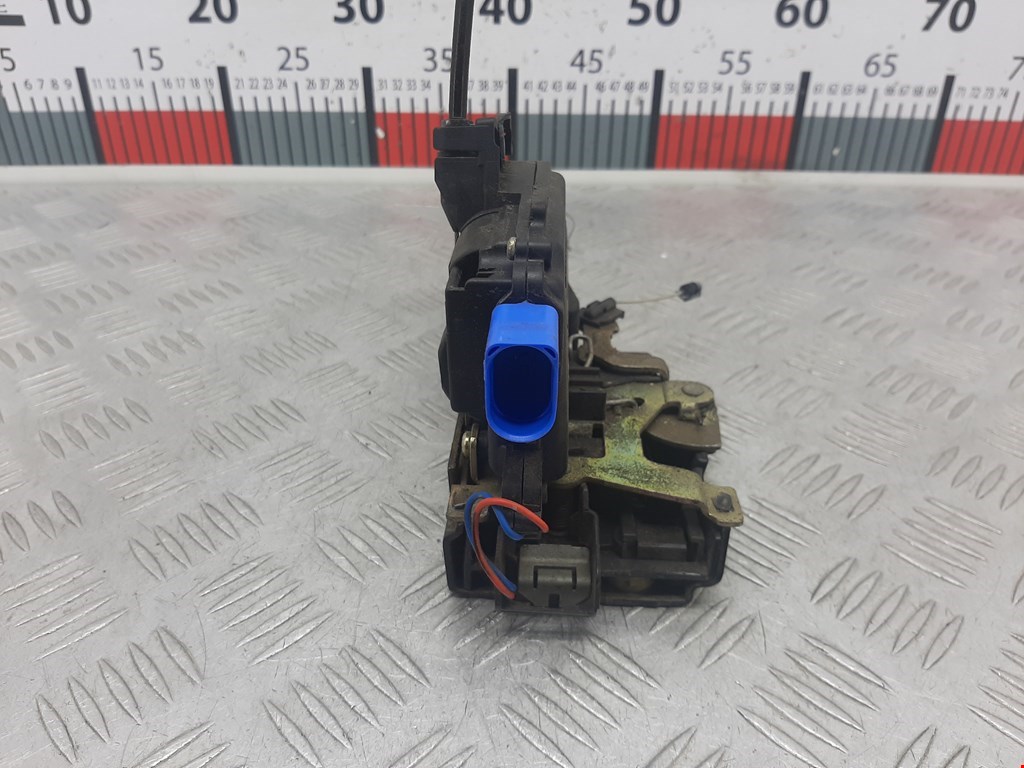 Замок двери передней левой SKODA Fabia MK1 1999-2006