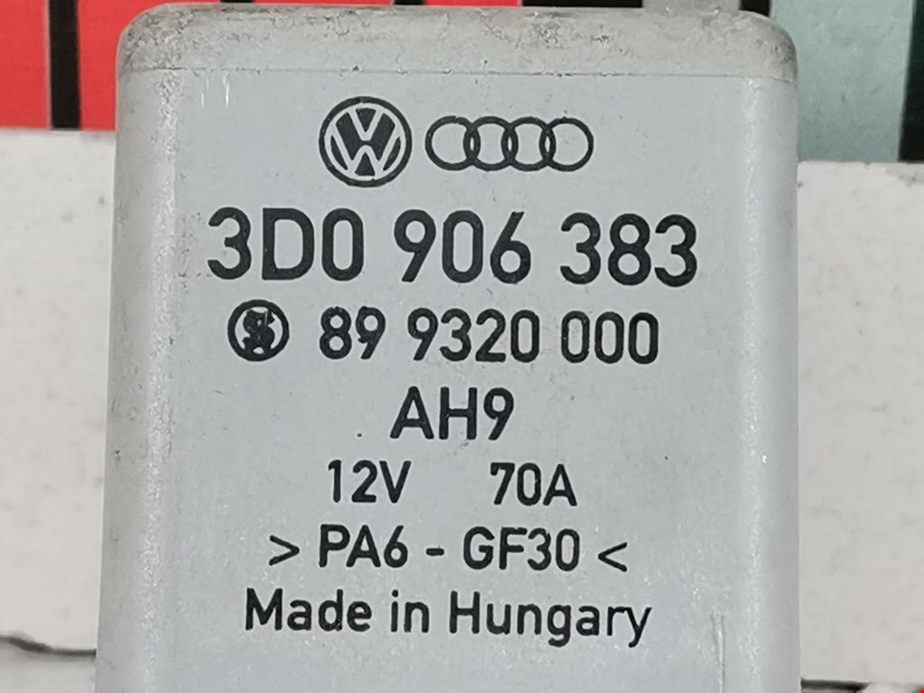 Реле VOLKSWAGEN Touareg 2002-2010