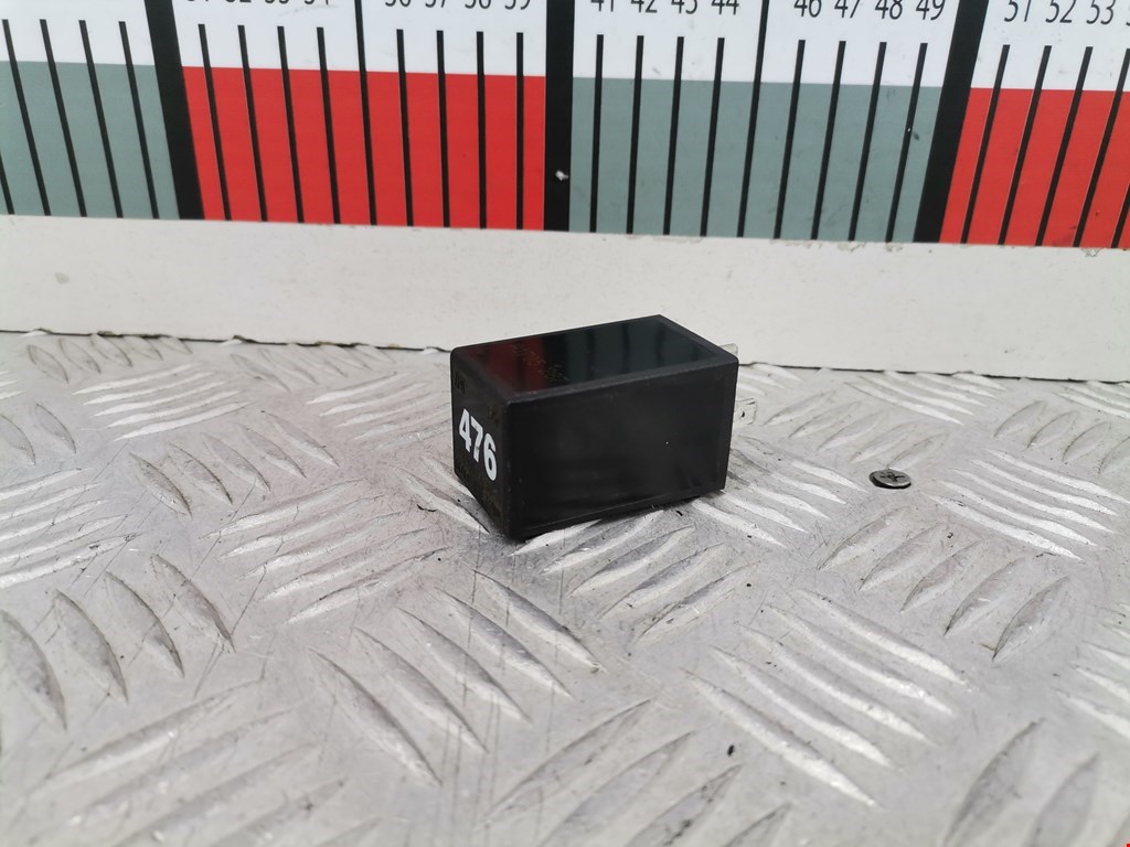 Реле VOLKSWAGEN Touareg 2002-2010