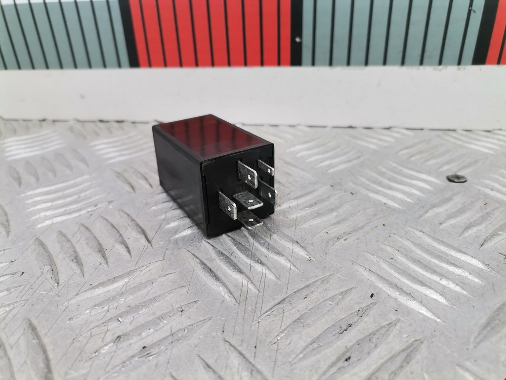 Реле VOLKSWAGEN Touareg 2002-2010