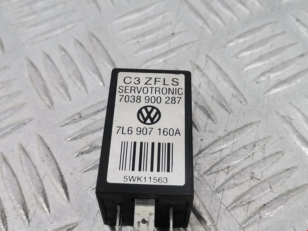 Реле VOLKSWAGEN Touareg 2002-2010