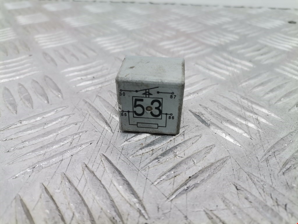 Реле VOLKSWAGEN Touareg 2002-2010