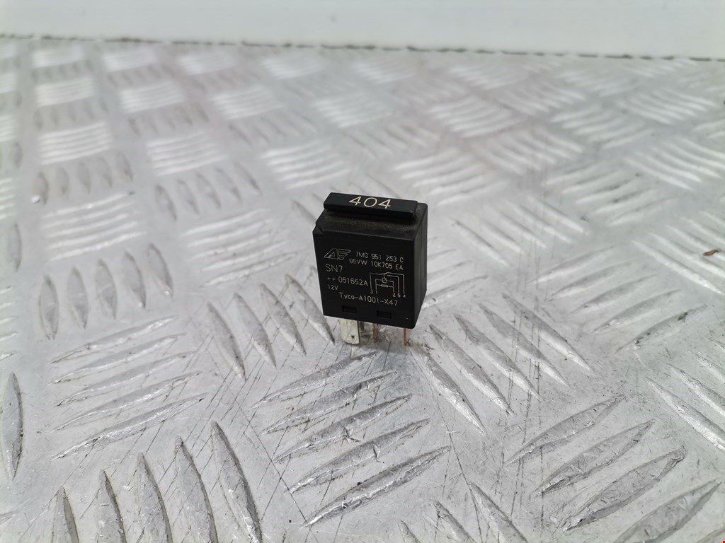 Реле Volkswagen Touareg 1 (2002-2010)