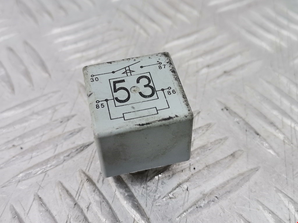 Реле VOLKSWAGEN Touareg 2002-2010