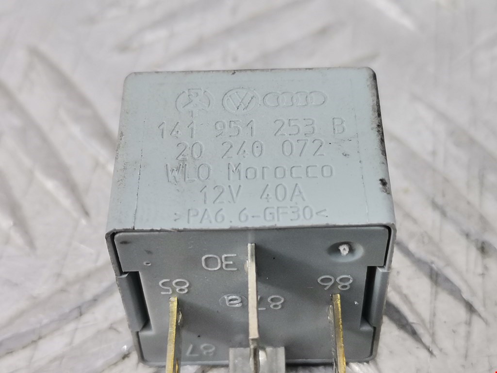 Реле VOLKSWAGEN Touareg 2002-2010