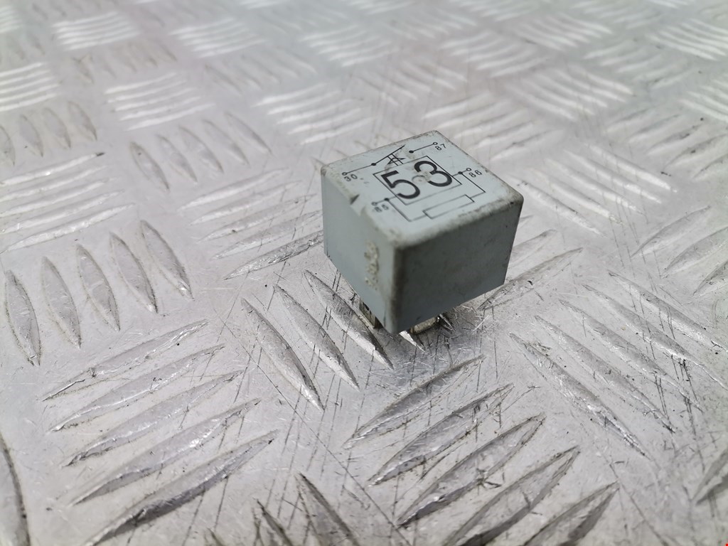 Реле VOLKSWAGEN Touareg 2002-2010