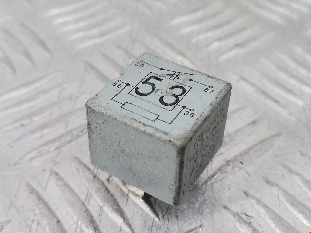 Реле VOLKSWAGEN Touareg 2002-2010