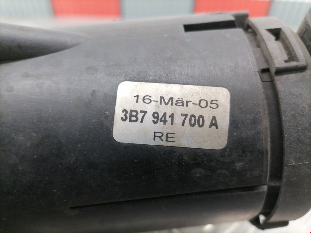 Фара противотуманная правая (ПТФ) VOLKSWAGEN Passat B5 1997-2005