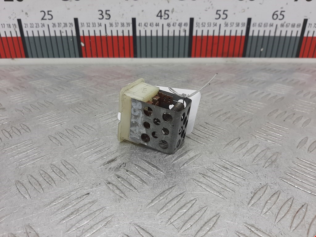 Сопротивление печки (резистор отопителя) Opel Omega B (1994-2004)