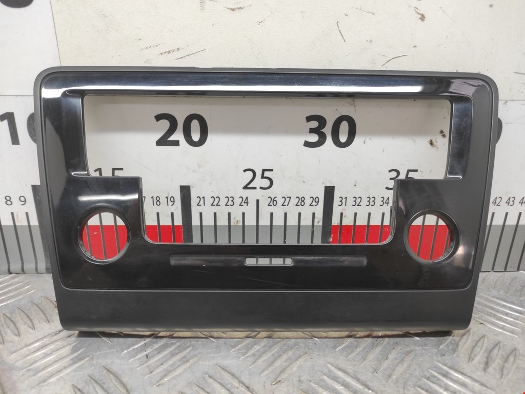 Рамка магнитолы SKODA Rapid 2012-2020