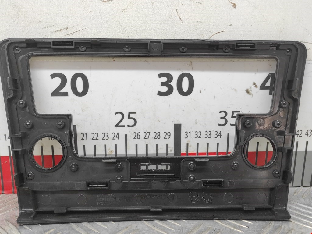 Рамка магнитолы SKODA Rapid 2012-2020