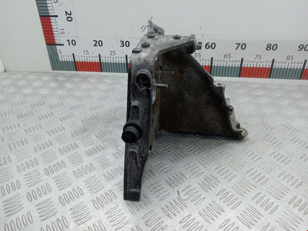 Кронштейн ТНВД OPEL Astra H/Family 2004-2015