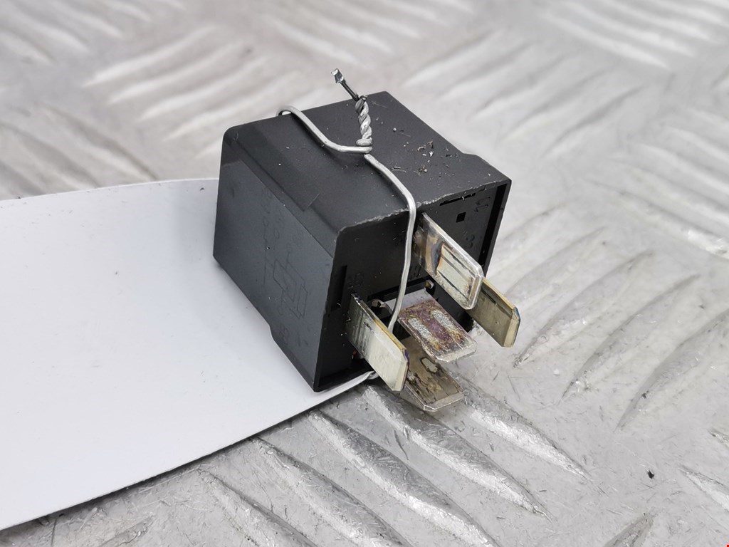 Реле DODGE Charger LX 2005-2010