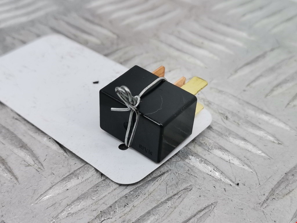 Реле MITSUBISHI Grandis 2003-2011