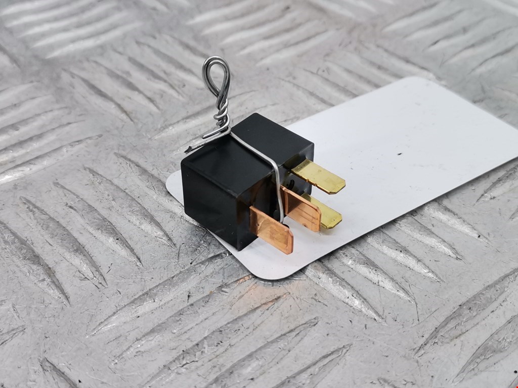 Реле MITSUBISHI Grandis 2003-2011