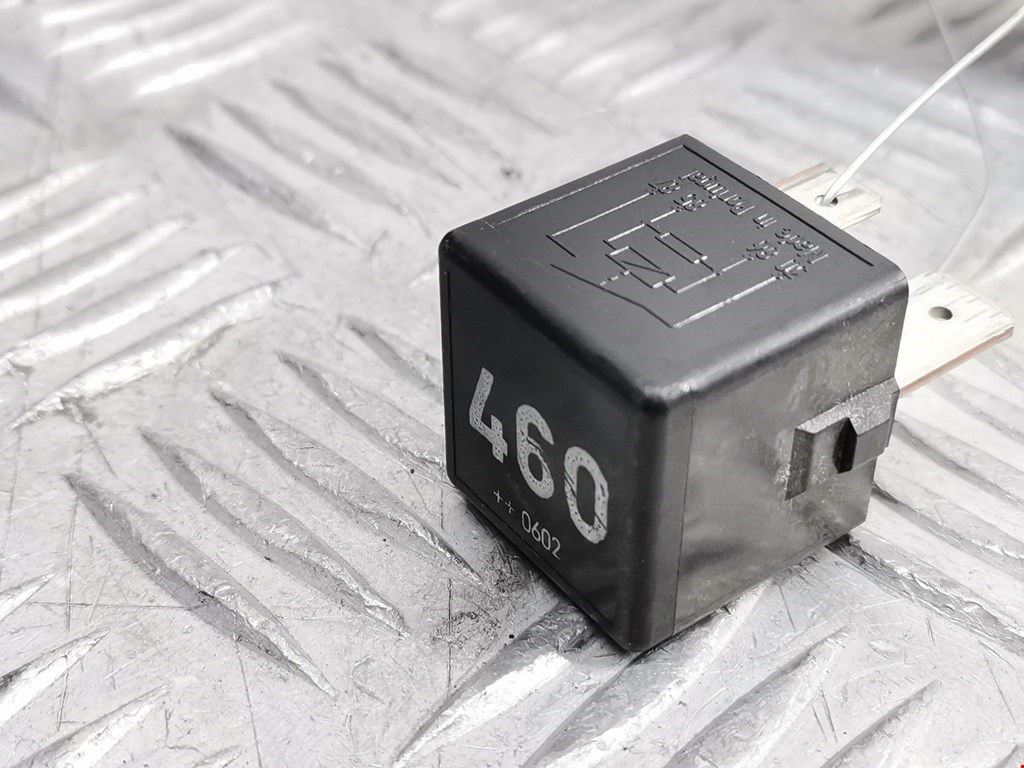 Реле VOLKSWAGEN Touran 2003-2010