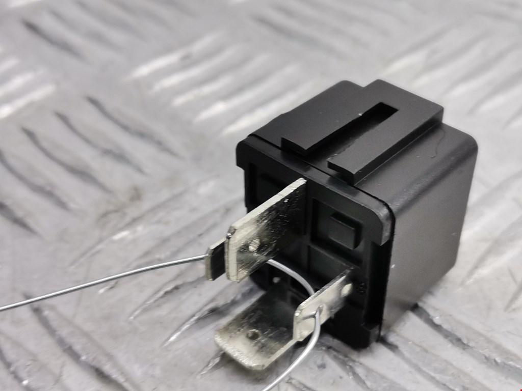 Реле LAND ROVER Range Rover Sport 2005-2013