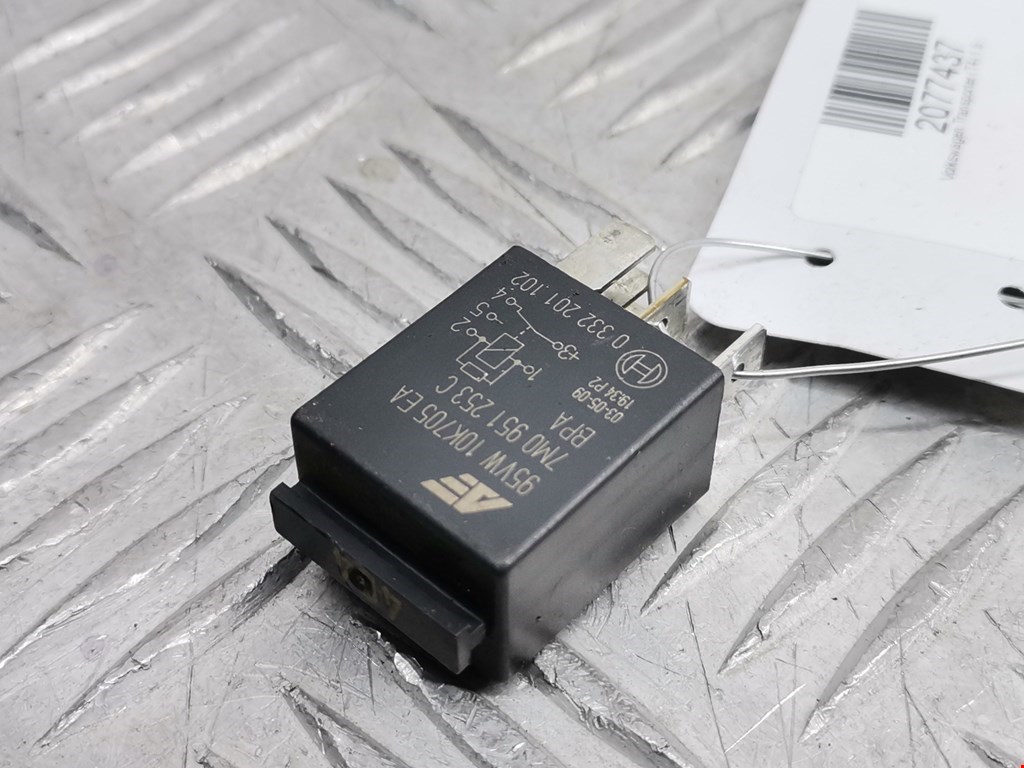 Реле VOLKSWAGEN Transporter T4 1990-2003