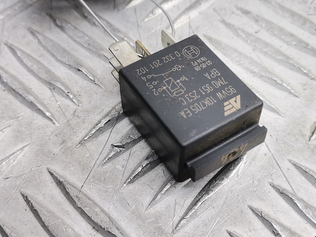 Реле VOLKSWAGEN Transporter T4 1990-2003