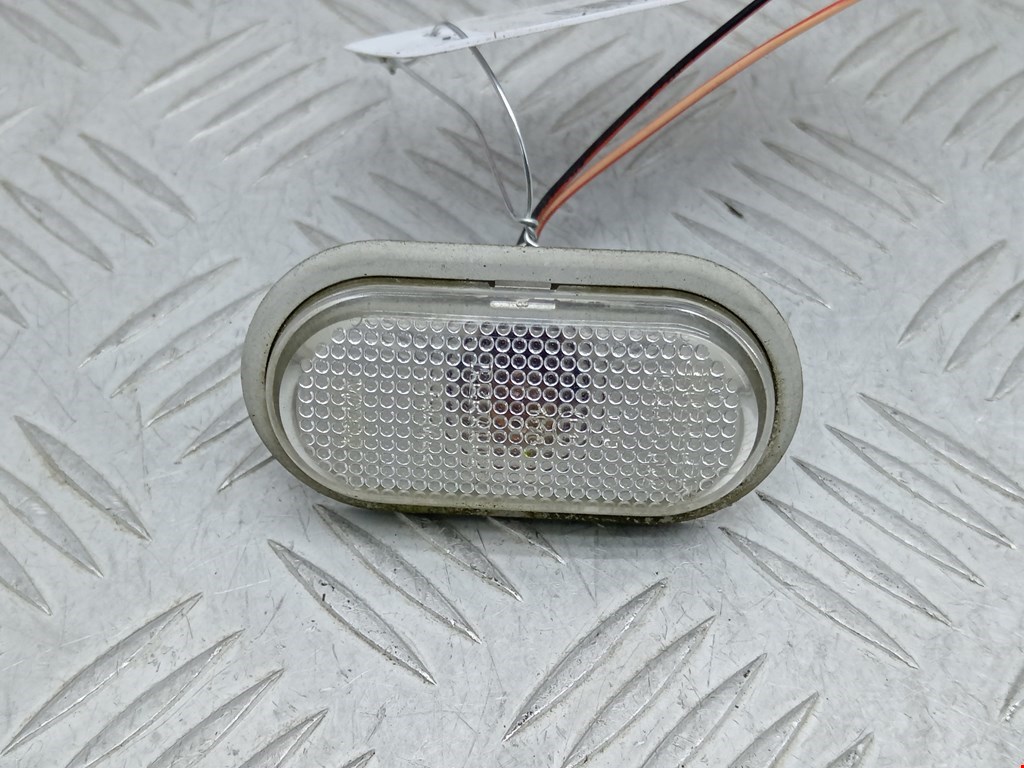 Повторитель на крыло NISSAN Inerstar 1997-2010