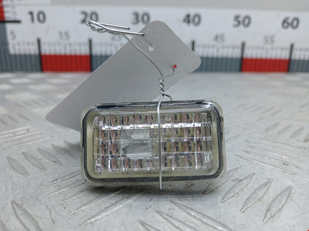 Повторитель на крыло AUDI 80 B4 1991-1996