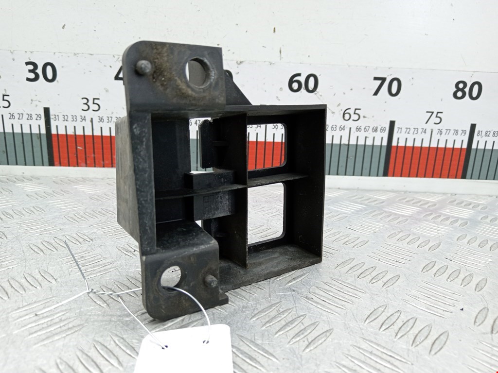 Кронштейн переднего бампера левый MERCEDES-BENZ Sprinter 906 2006-2018