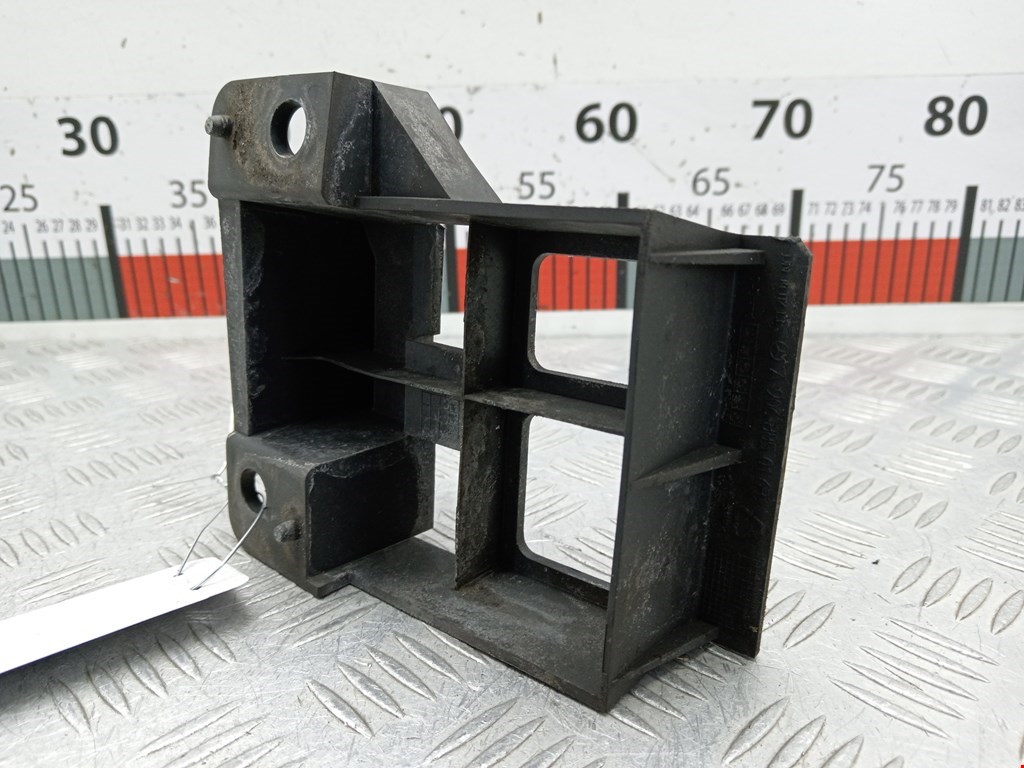 Кронштейн переднего бампера левый MERCEDES-BENZ Sprinter 906 2006-2018