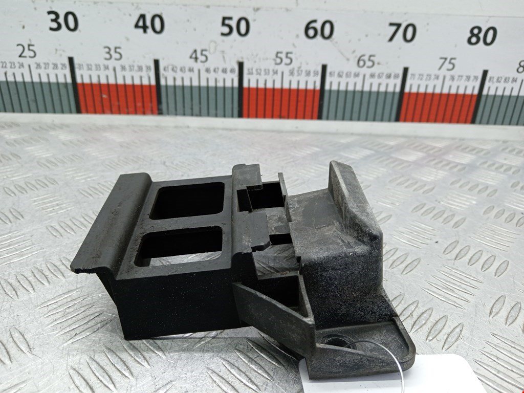 Кронштейн переднего бампера правый MERCEDES-BENZ Sprinter 906 2006-2018