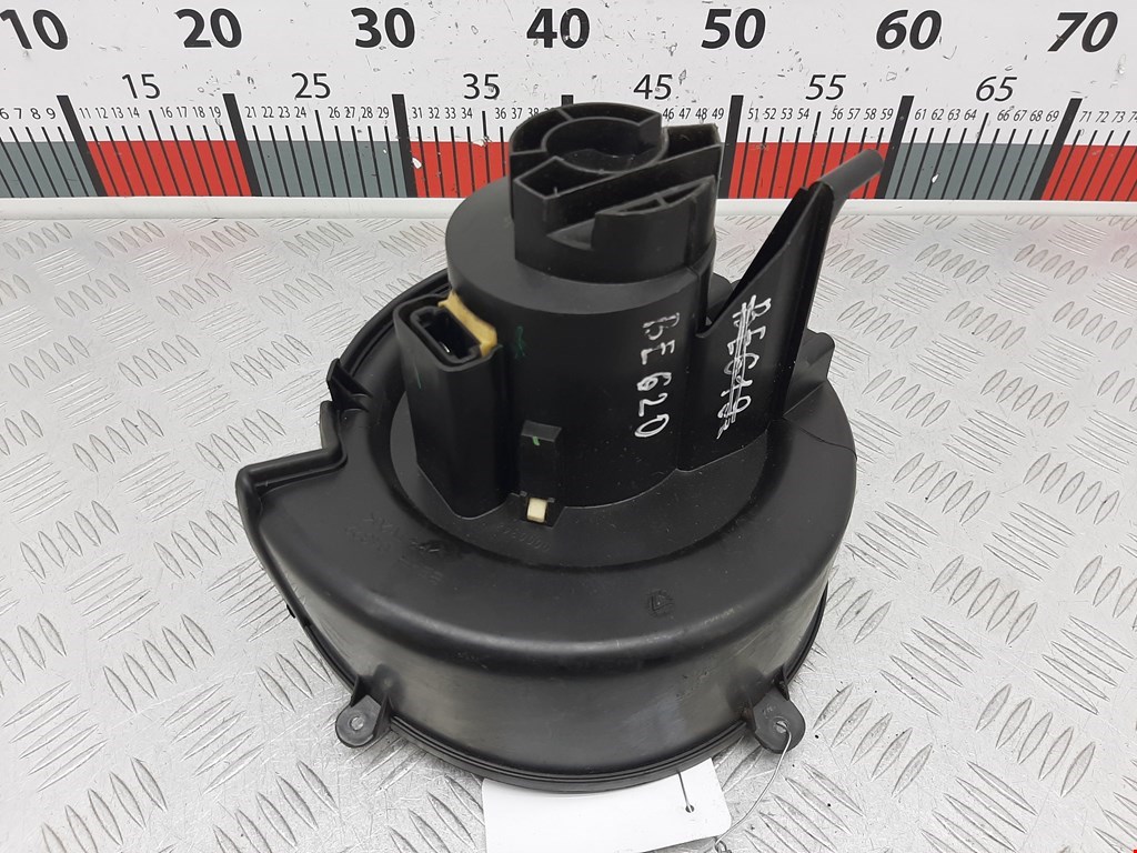 Моторчик (мотор) отопителя салона OPEL Astra G 1998-2005