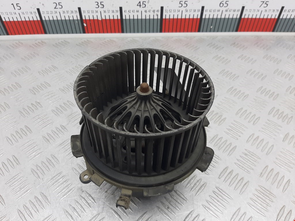 Моторчик (мотор) отопителя салона NISSAN Inerstar 1997-2010