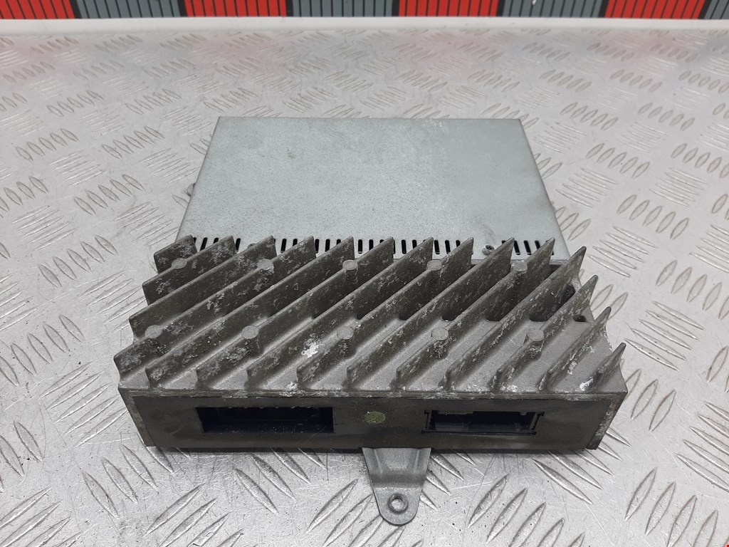 Усилитель акустической системы BMW 5er 5 серия E39 1995-2004