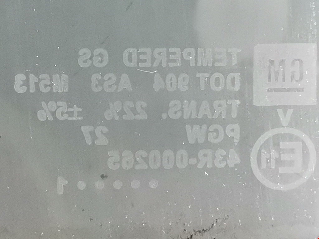 Стекло двери заднее левое CHEVROLET Equinox 2009-2017