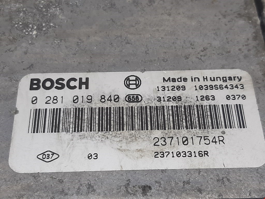 Блок управления двигателя (ЭБУ) OPEL Vivaro A 2001-2014