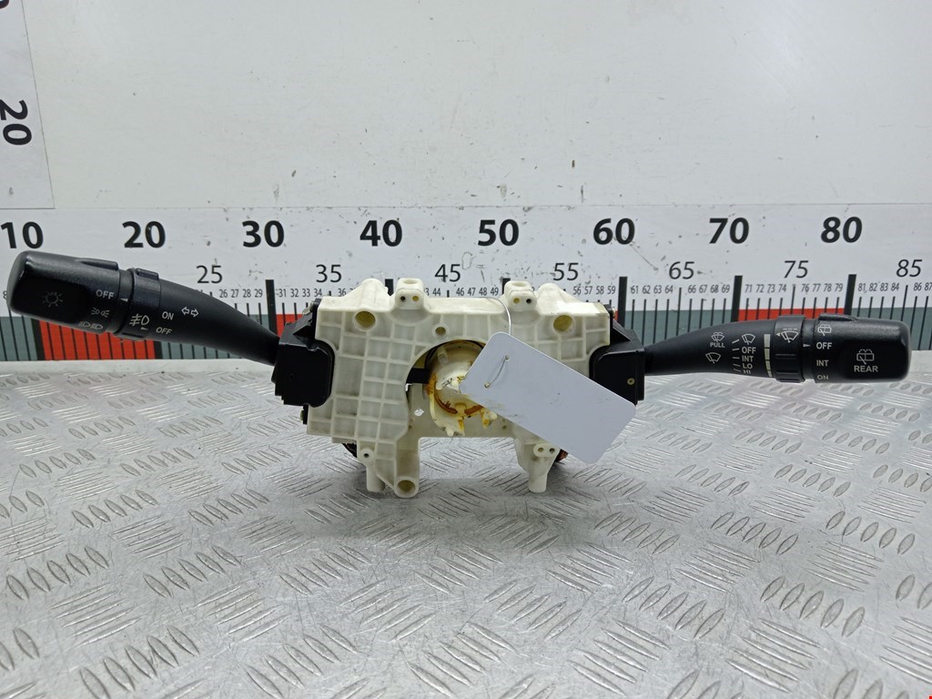 Переключатель поворотов и дворников (стрекоза) Kia Sorento 1 (BL) (2002-2011)