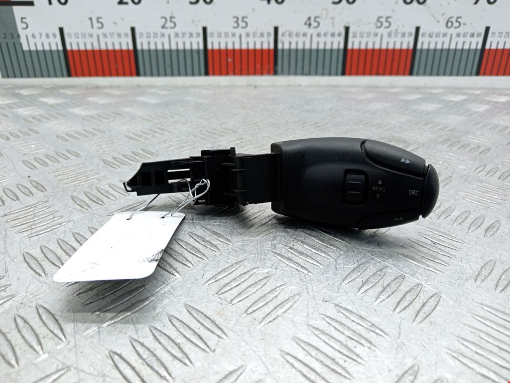 Переключатель подрулевой управления магнитолой CITROEN C5 I 2001-2008