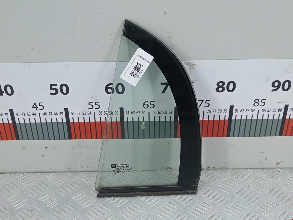 Стекло двери задней левой (форточка) Opel Vectra C (2002-2008)