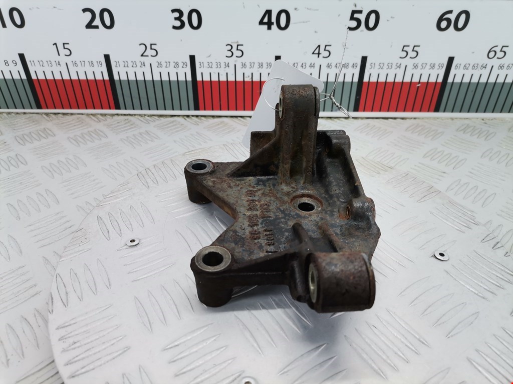 Кронштейн генератора RENAULT Espace 1997-2003