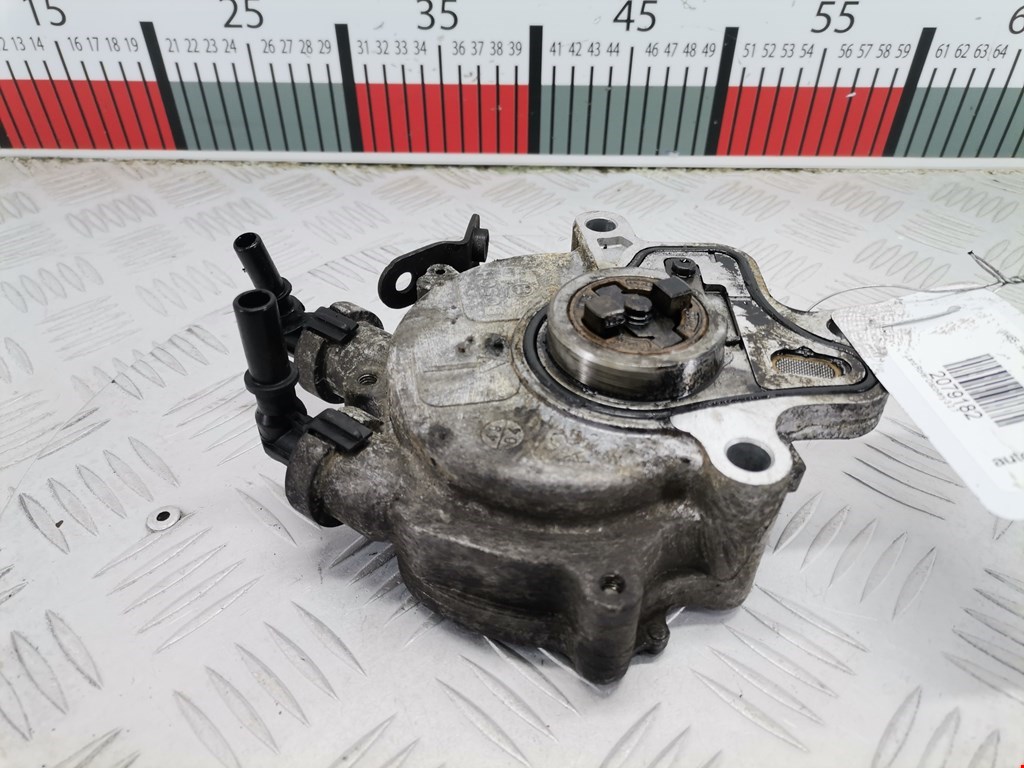 Насос вакуумный Land Rover Discovery 3 (2004-2009)