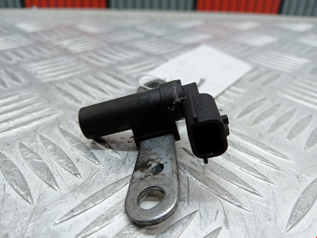 Датчик положения коленвала DACIA Sandero 2008-2012